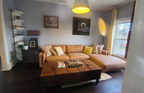 Oak Park Apartamento | Apartamento acogedor, confortable y conveniente. Cerca de todo!