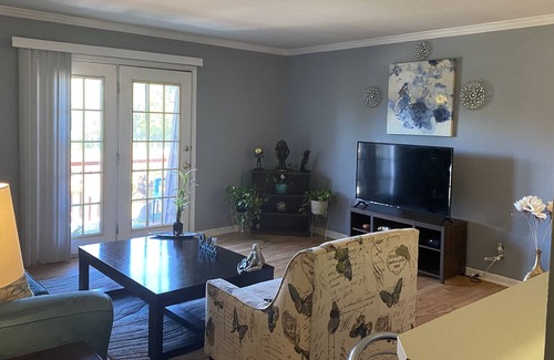 Aurora Condominio | Cozy comfortable condo! 5 minutes from Premium Outlet mall.