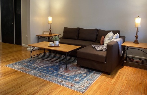 Easton Casa | Cozy, Comfy, and Convenient