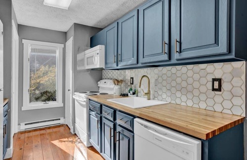 White Haven Casa | Cozy & Comfy | Steps to Jack Frost Skiing & Golf
