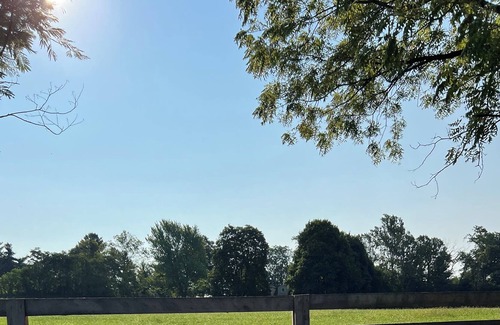 Ladiesburg Otro | Cozy completely remodeled Farmhouse. Beautiful views. 50+ acres.