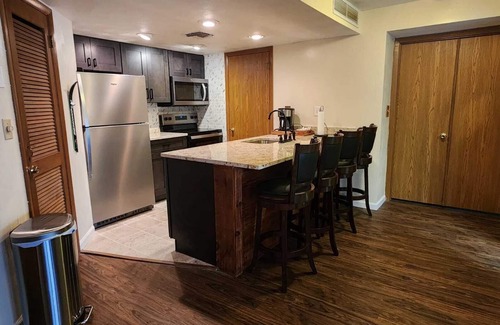 Seven Springs Condominio | Cozy condo, Family- friendly just completely remodeled. SKI IN -SKI OUT!!