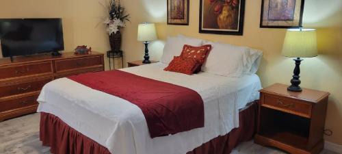 Tropic Casa | Cozy Condo For Rent In Melbourne Florida