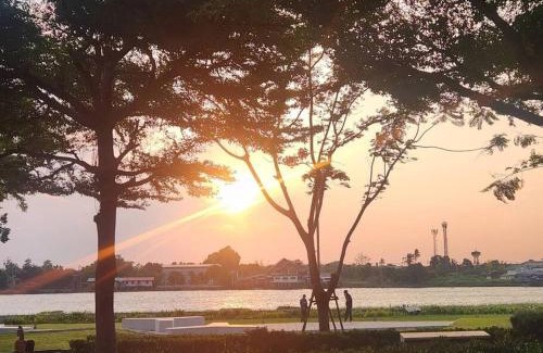 Bang Kra So Apartamento | Cozy Condo in Nonthaburi with riverfront view