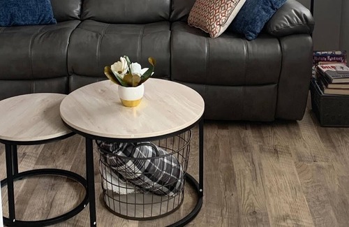Bedford Condominio | Cozy Condo in the wood! Beautiful wildlife views daily.