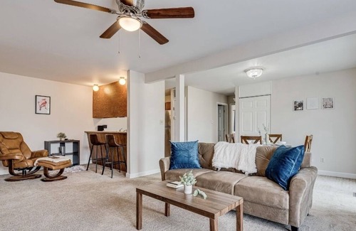 Morris Condominio | Cozy Condo minutes from quaint downtown.