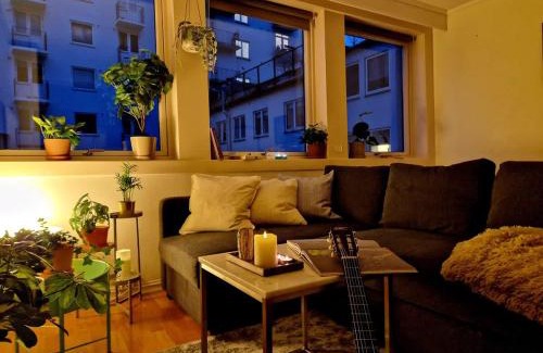 Bergen City Centre Casa | Cozy condo near Bryggen Full kitchen Elevator