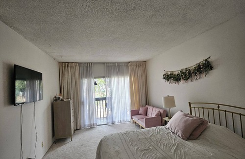 Montebello Condominio | Cozy condo on hill top. with beautiful view of the city