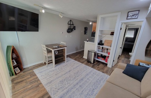 North Shore Condominio | Cozy condo on Smith Mountain Lake