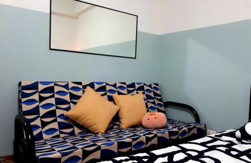 Mactan Export Processing Zone Apartamento | Cozy condo unit 5mins from Mactan Cebu Int'l Airport with Netflix