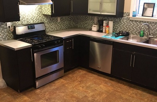 Dearborn Condominio | Acogedor condominio con estacionamiento