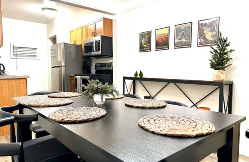 Pontiac Casa | Cozy & Convenient Shared Room in Pontiac