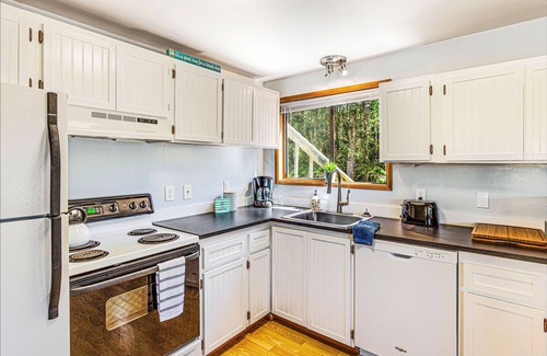 Copalis Beach Cabaña | Cozy Copalis Beach Cottage Escape