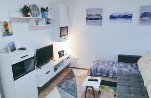 Cuprija Apartamento | Cozy Corner Apartments - Free parking & Wi-fi