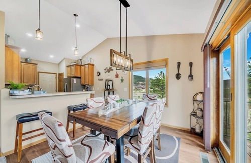 Sturgis Casa | Cozy Corner, Cuddle into the Black Hills