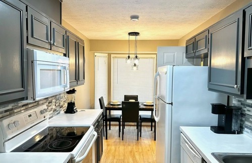Columbus Casa | Cozy Corner Townhome