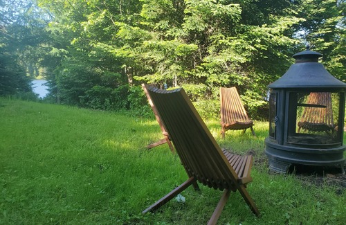 St-Adolphe-d'Howard Cabaña | Cozy Cottage Getaway, 1hr from the city in St-Adolphe-d'Howard on Lac Travers.