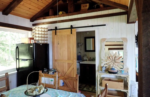 The Archipelago Cabaña | Cozy Cottage in Bayfield Inlet on the Georgian Bay