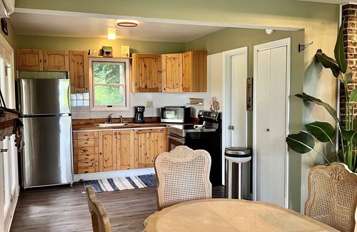 Marklesburg Cabaña | Cozy cottage - 4 min to Aitch Boat Launch & Fishing Pier.
