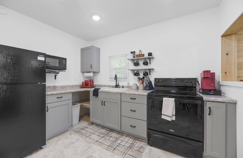 Laurelville Cabaña | Cozy Cottage 5 minutes from Rock House!