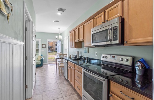 Port St. Joe Cabaña | Cozy Cottage 5 of 6 by Pool|2BR | Grill | Near Bay and Marina