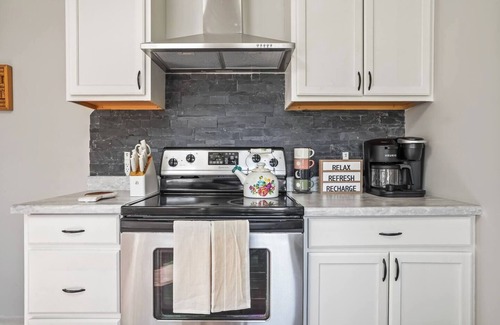 Boise Bench Casa | Cozy Cottage 6 Mins to DT Boise sleeps 5-6