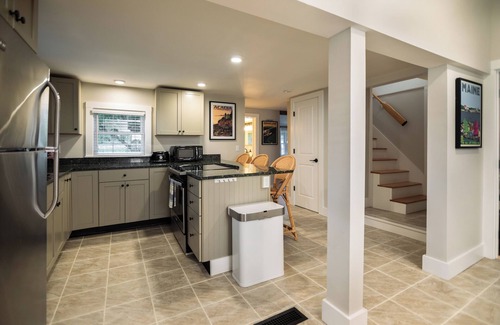 Camden Cabaña | Cozy cottage -Close to Downtown Camden!