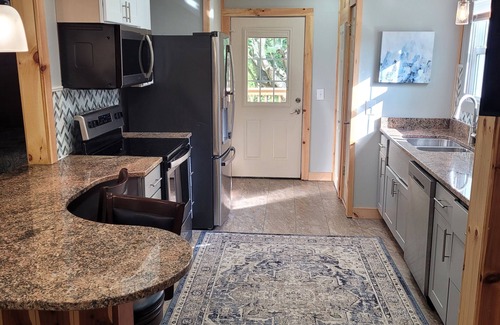 Rutherfordton Cabaña | Cozy cottage condo with easy access to TIEC, Hendersonville, Asheville & Boone