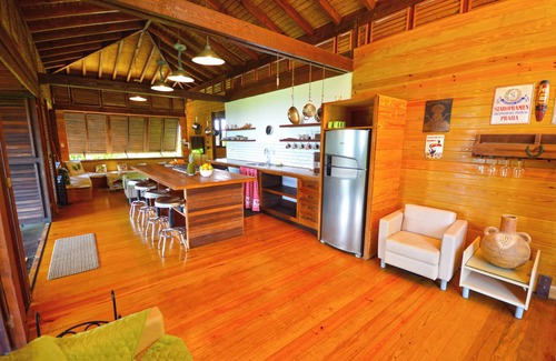Dunscombe Cabaña | Cozy cottage for nature lovers, sea views, firepit