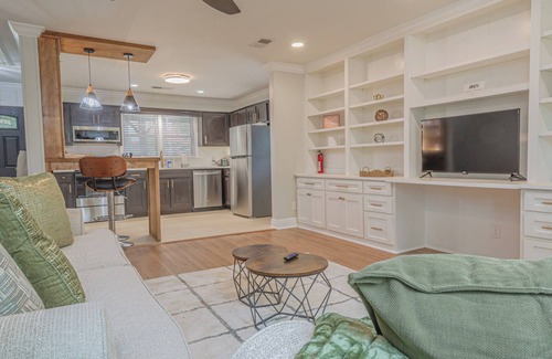 Columbus Casa | Cozy Cottage Getaway
