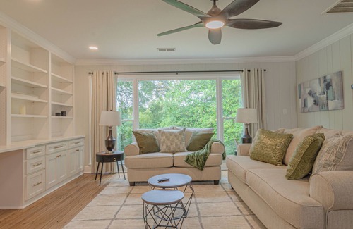 Columbus Casa | Cozy Cottage Getaway