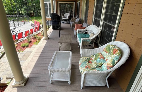 Rideau Lakes Cabaña | Cozy cottage home close to nature includes game room, fitness equip, & Hot Tub.