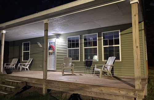 Muskegon Casa | Cozy cottage home close to Lake Michigan