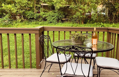 Old Irving Park Casa | Cozy Cottage in Beautiful Irving Park