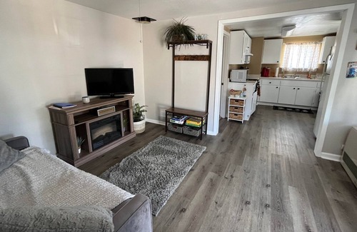 Portola Casa | Cozy Cottage in Historic Portola CA