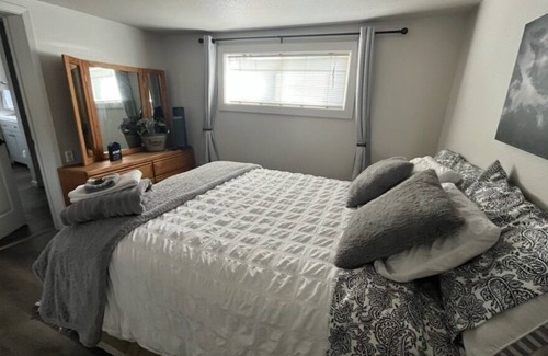 Portola Casa | Cozy Cottage in Historic Portola CA