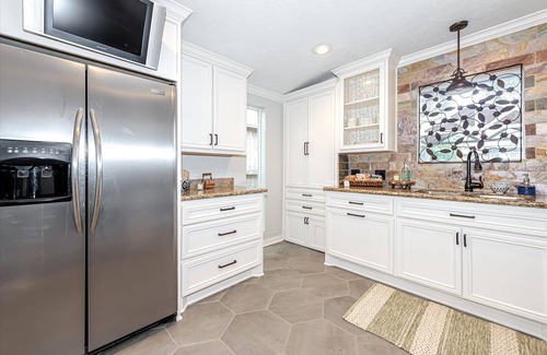 Garden Oaks Casa | Cozy Cottage in Oak Forest