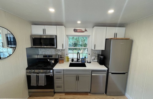 Provincetown Cabaña | Cozy Cottage in the East End