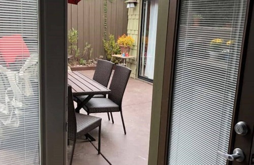 Loma Portal Cabaña | Cozy Cottage in the Heart of San Diego, close to Airport, Liberty Station