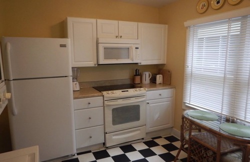Historic District Cabaña | Cozy Cottage in the Heart of Historic District!