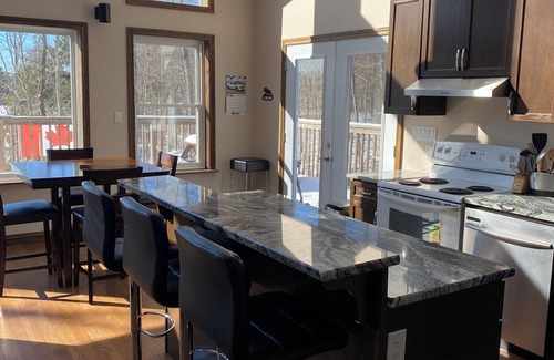 Frontenac Cabaña | Cozy Cottage/Lake House on hill top. Waterfront with breathtaking views.
