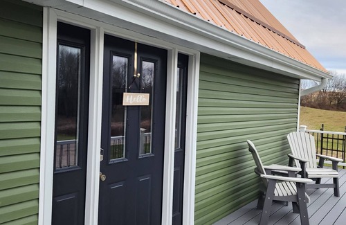 Bladensburg Cabaña | Cozy cottage located in rural Central Ohio.