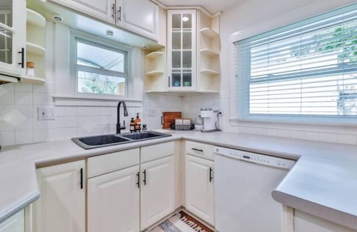 Lower Avenues Casa | Cozy Cottage Minutes from Downtown Salt Lake City!