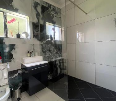 Greater Johannesburg Metropolitan Area Apartamento | Cozy Cottage on 5th Avenue