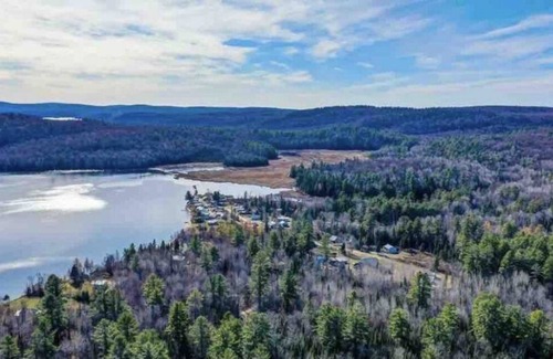 Mansfield-et-Pontefract Cabaña | Cozy Cottage on Jim Lake