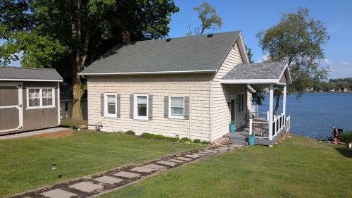 Mongo Casa | Cozy cottage on peaceful lake
