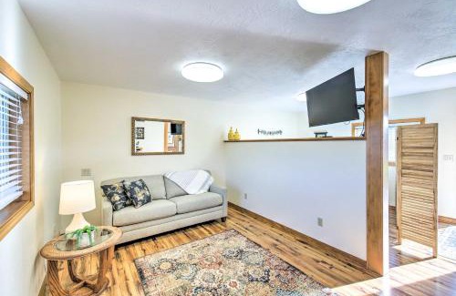 Grantsdale Casa | Cozy Cottage Studio Stunning Mountain Views!