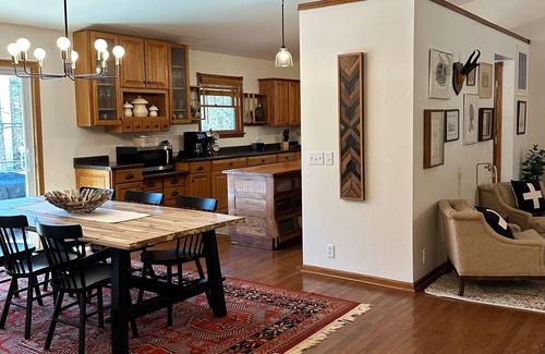 Jacksonport Casa | Cozy cottage tucked in the woods. 5 minutes from Cave Point and Whitefish Dunes.