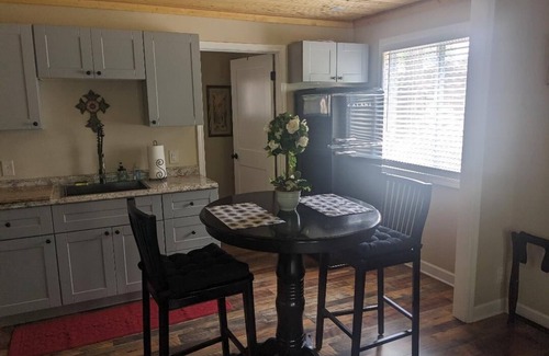 Powell Cabaña | Cozy Cottage