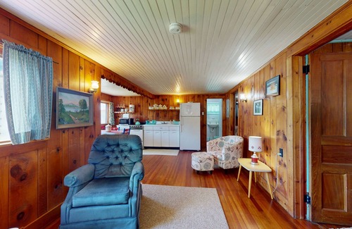 Wells Cabaña | Cozy cottage w/ waterfront, beach, dock, lake views, playground, kayaks, and A/C